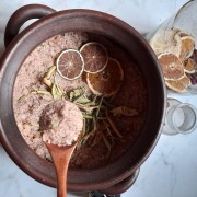 Sales & Hierbas para un baño de Prosperidad