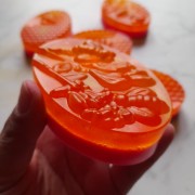 Jabón de Frambuesas & Miel para un Baño de Atracción